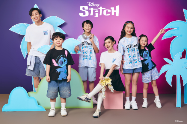 Stitch đổ bộ tủ đồ nhà bạn: Khi thời trang lấy cảm hứng từ Lilo & Stitch trở thành cơn sốt mới dành cho trẻ em và cả gia đình - Ảnh 1. Stitch đổ bộ tủ đồ nhà bạn: Khi thời trang lấy cảm hứng từ Lilo & Stitch trở thành cơn sốt mới dành cho trẻ em và cả gia đình - Ảnh 1.