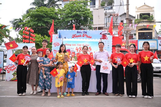 Saigon Co.op ký kết tiêu thụ vải thiều Lục Ngạn vào 800 điểm bán- Ảnh 3. Saigon Co.op ký kết tiêu thụ vải thiều Lục Ngạn vào 800 điểm bán- Ảnh 3.