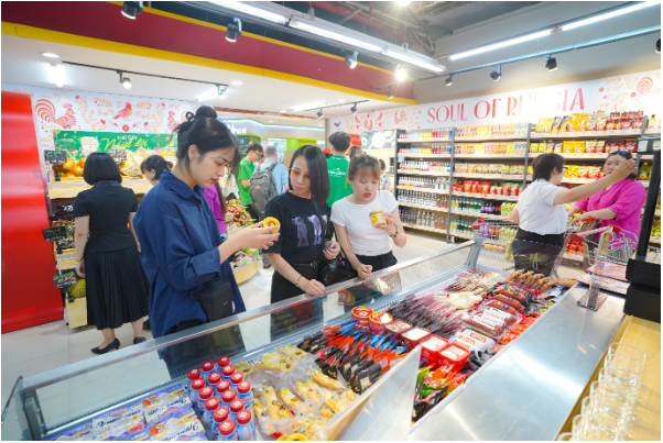 Khám phá nước Nga giữa lòng siêu thị Việt – WinMart ra mắt không gian mua sắm Russia Corner - Ảnh 3. Khám phá nước Nga giữa lòng siêu thị Việt – WinMart ra mắt không gian mua sắm Russia Corner - Ảnh 3.
