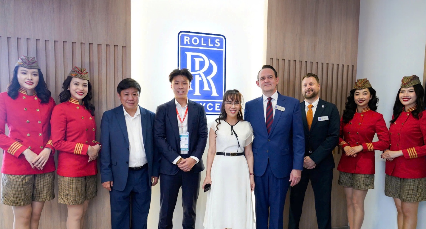 Vietjet ký đơn hàng mới 40 động cơ Trent 7000 với Rolls-Royce- Ảnh 2. Vietjet ký đơn hàng mới 40 động cơ Trent 7000 với Rolls-Royce- Ảnh 2.