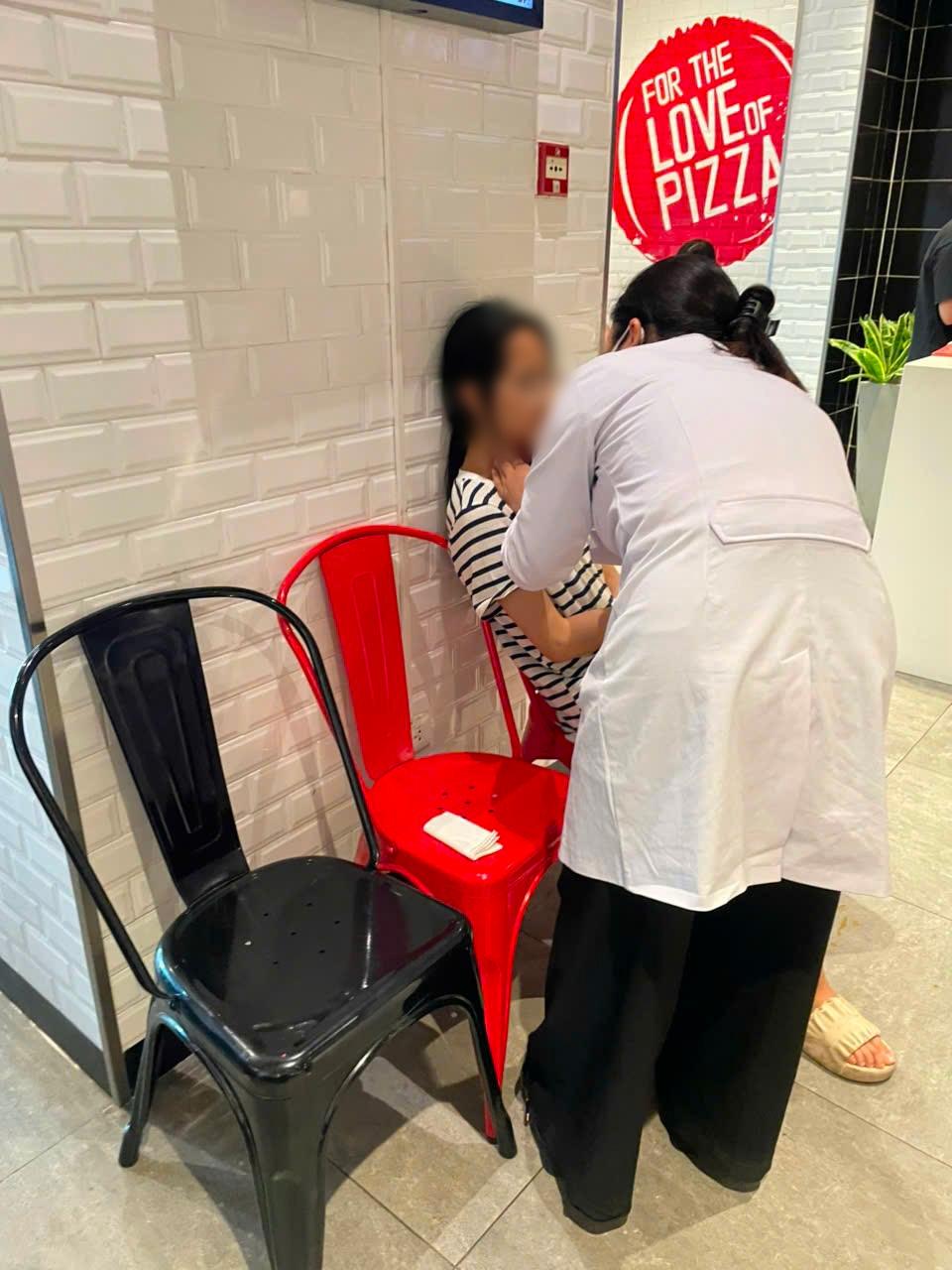 Long Châu lại tiếp tục kịp thời cứu người khỏi cơn nguy kịch- Ảnh 1. Long Châu lại tiếp tục kịp thời cứu người khỏi cơn nguy kịch- Ảnh 1.