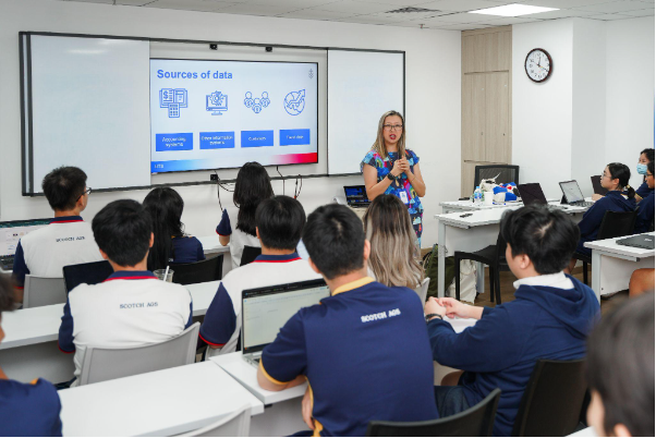 Tố chất học sinh chuyên có thể tỏa sáng ở những môi trường nào khác?- Ảnh 1.