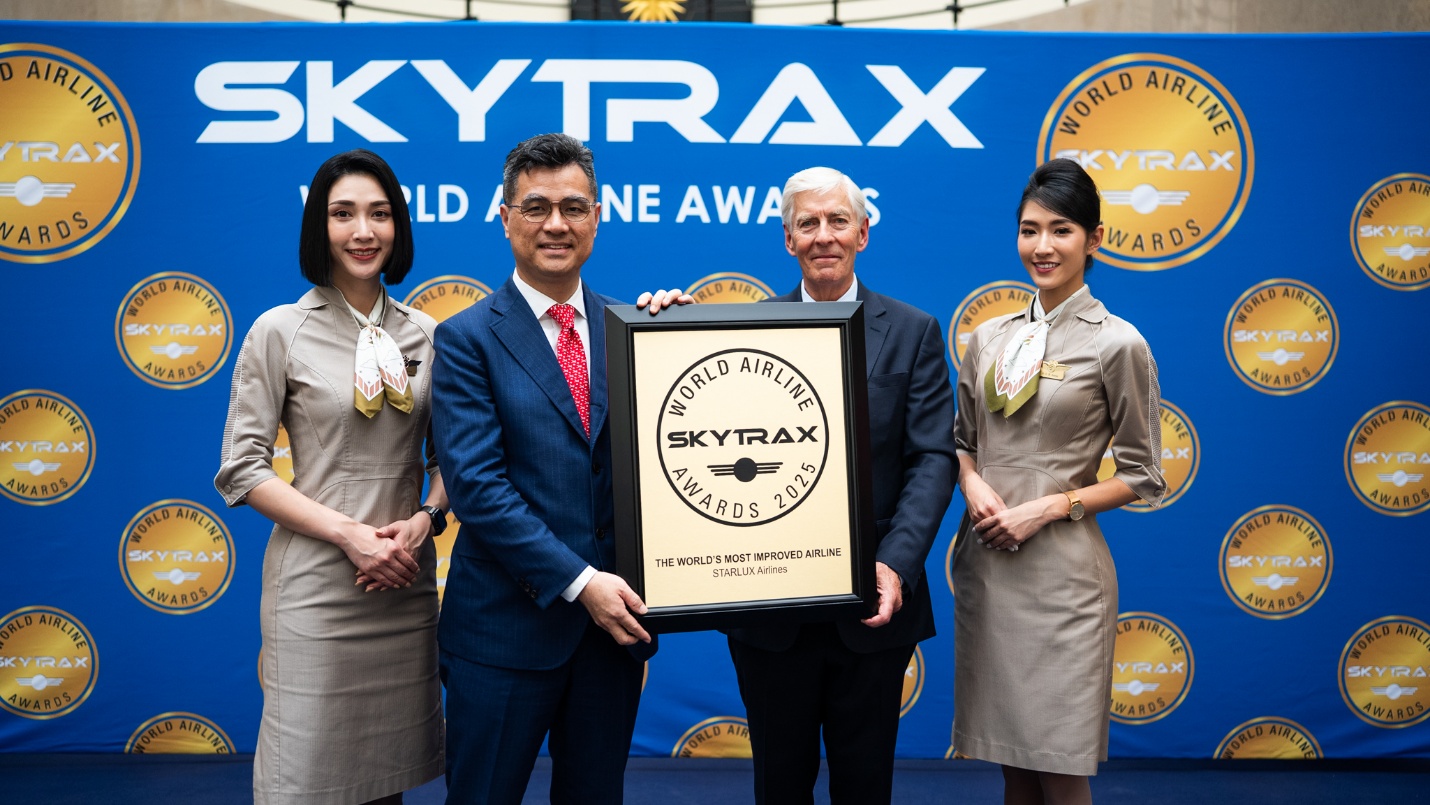 STARLUX Airlines đạt 5 sao SKYTRAX - Danh hiệu “Oscar ngành hàng không”- Ảnh 1. STARLUX Airlines đạt 5 sao SKYTRAX - Danh hiệu “Oscar ngành hàng không”- Ảnh 1.