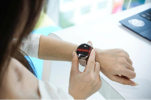 Huawei Watch 5: "Một chạm" mở tương lai thiết bị đeo thông minh- Ảnh 3.