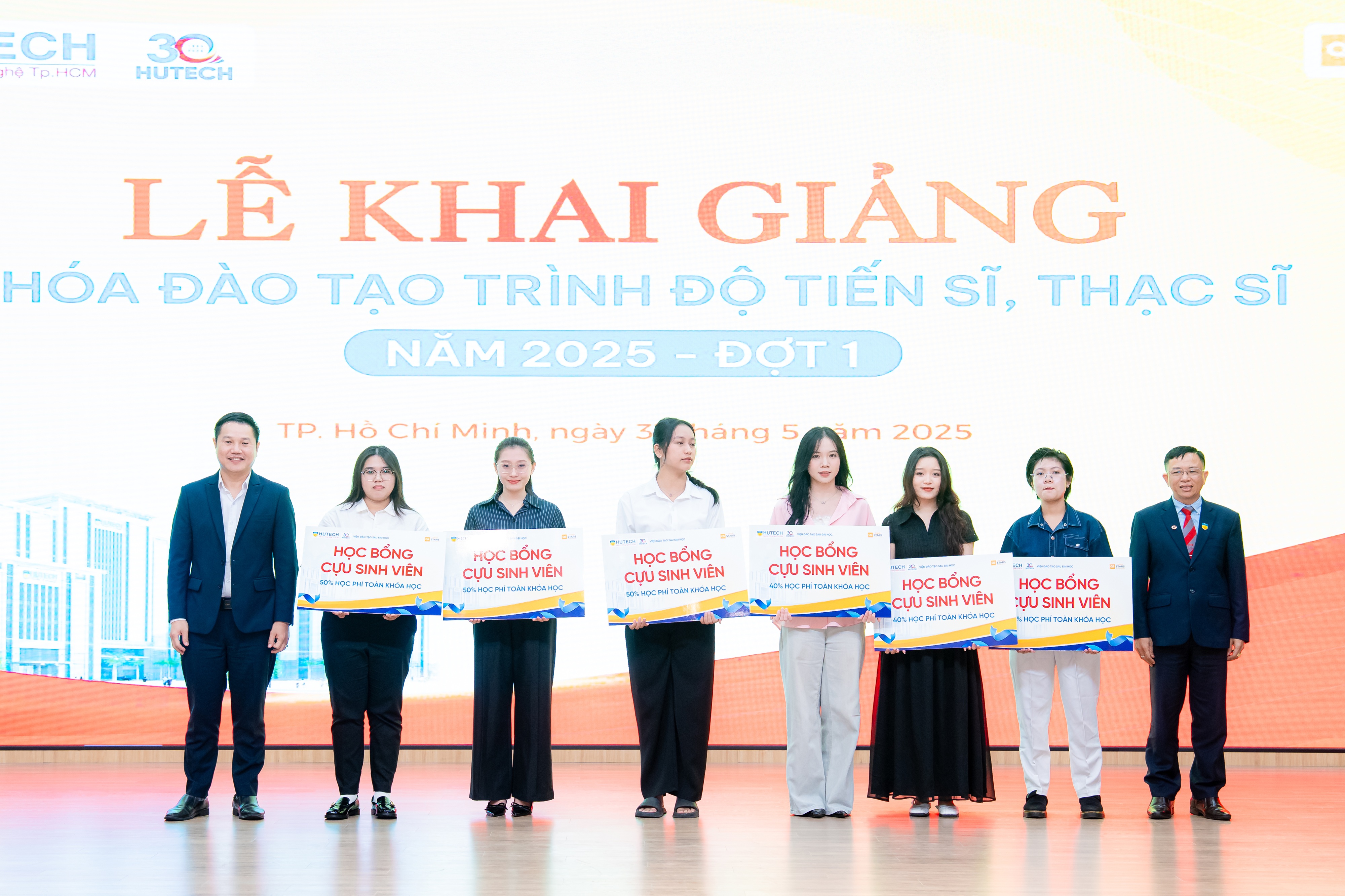 HUTECH khai giảng chương trình Sau đại học đợt 1 năm 2025, nhận hồ sơ đợt 2 đến 4/9- Ảnh 2. HUTECH khai giảng chương trình Sau đại học đợt 1 năm 2025, nhận hồ sơ đợt 2 đến 4/9- Ảnh 2.