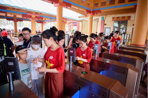 Từ 1/7, Sun World Ha Nam tung ưu đãi hấp dẫn cho người dân tỉnh Ninh Bình mới - Ảnh 1. Từ 1/7, Sun World Ha Nam tung ưu đãi hấp dẫn cho người dân tỉnh Ninh Bình mới - Ảnh 1.