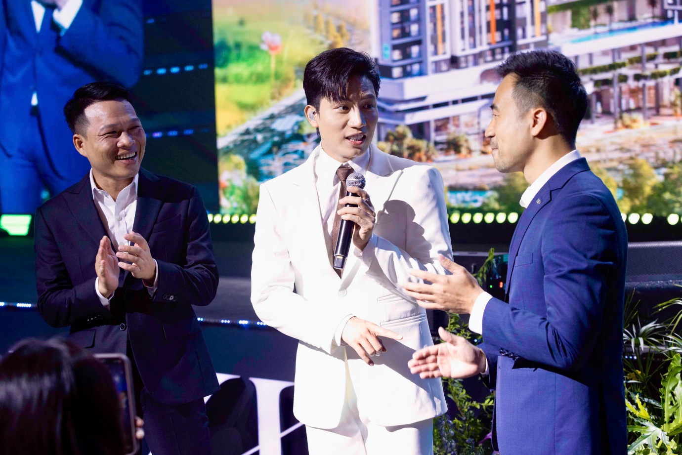 Tuyên bố “không bán nhà” của C-Holdings tại lễ mở bán căn hộ The Felix- Ảnh 3. Tuyên bố “không bán nhà” của C-Holdings tại lễ mở bán căn hộ The Felix- Ảnh 3.