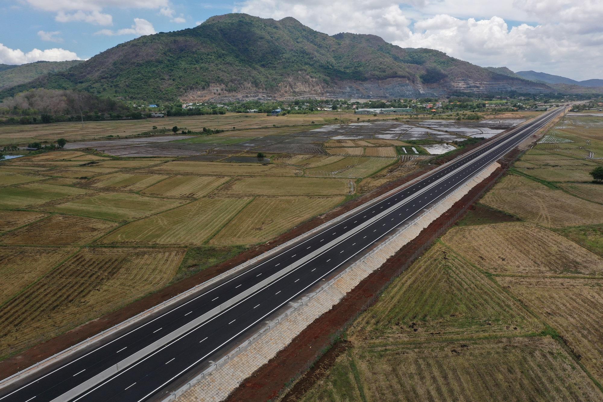 Tiềm năng du lịch biển dồi dào: Vũng Tàu đang thiếu điều gì để bật lên?- Ảnh 1. Tiềm năng du lịch biển dồi dào: Vũng Tàu đang thiếu điều gì để bật lên?- Ảnh 1.