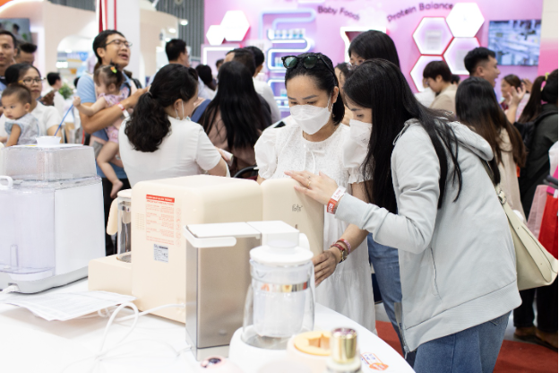 Hơn 350 thương hiệu tham gia triển lãm Vietbaby HCM 2025 - Ảnh 4. Hơn 350 thương hiệu tham gia triển lãm Vietbaby HCM 2025 - Ảnh 4.