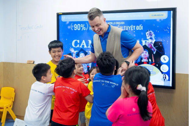 Apollo English – Đại diện Đông Nam Á duy nhất tỏa sáng tại EdTech Breakthrough Awards 2025 - Ảnh 3. Apollo English – Đại diện Đông Nam Á duy nhất tỏa sáng tại EdTech Breakthrough Awards 2025 - Ảnh 3.