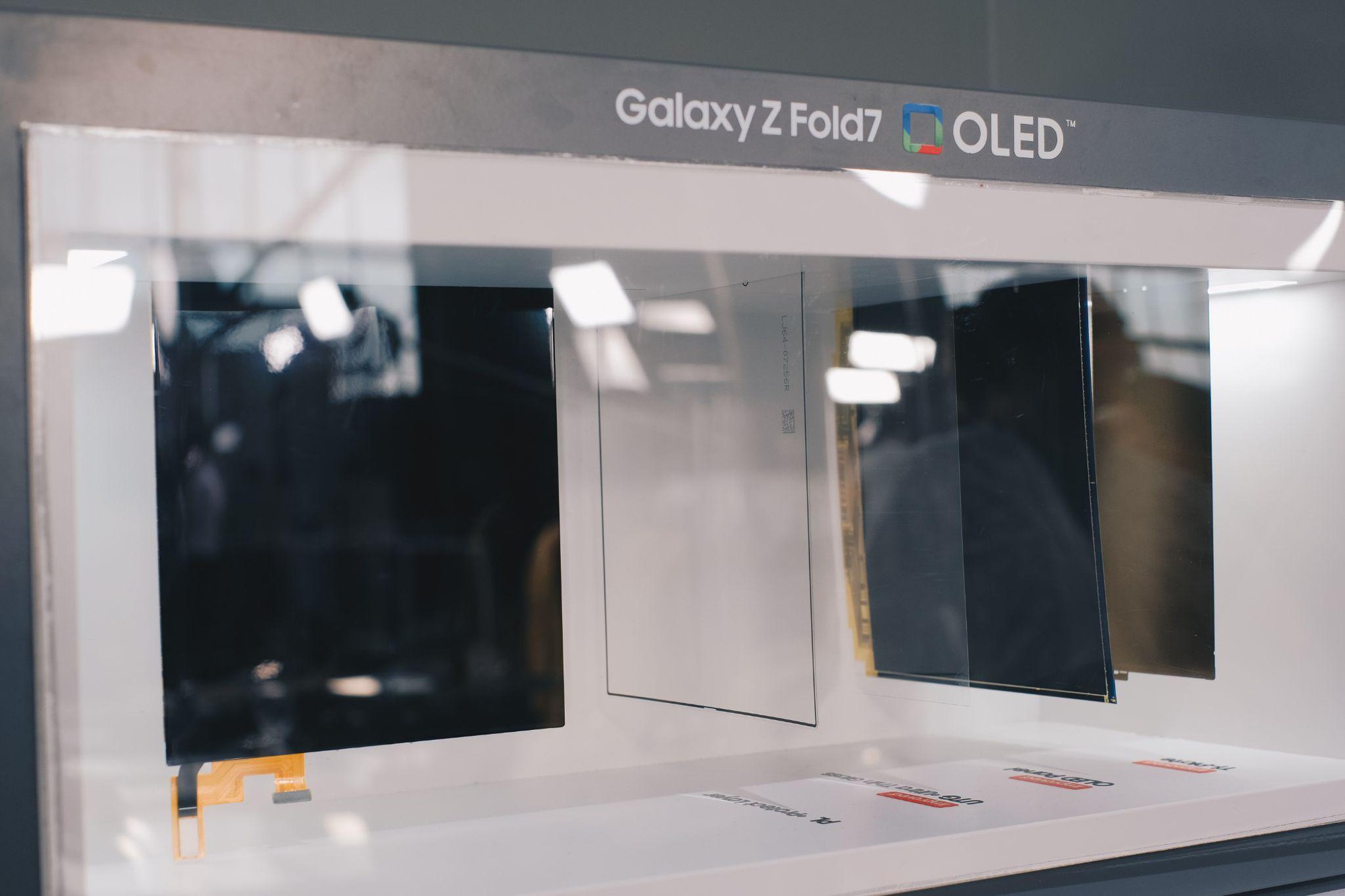 Galaxy Z Fold7 Và Z Flip7: Giá Cao Nhưng Là Khoản Đầu Tư Lâu Dài, Tại Sao Phải Tiếc? - Ảnh 5. Galaxy Z Fold7 Và Z Flip7: Giá Cao Nhưng Là Khoản Đầu Tư Lâu Dài, Tại Sao Phải Tiếc? - Ảnh 5.