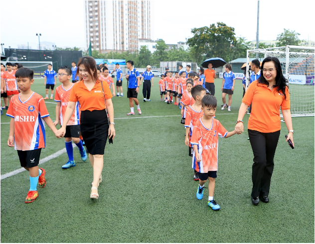 SHB FC Academy - Món quà ý nghĩa cho thiếu nhi - Ảnh 1.
