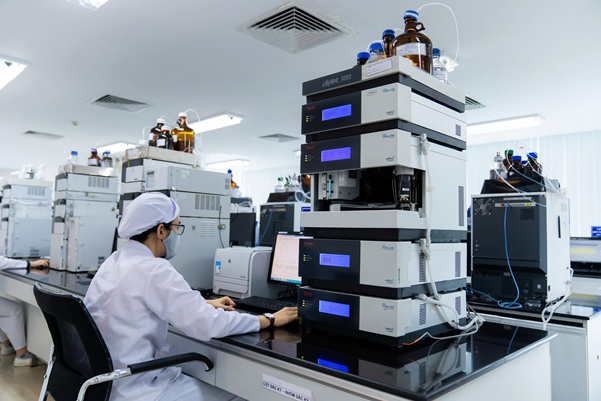 Dược Hậu Giang ứng dụng công nghệ cao, chuẩn quốc tế trong mỗi viên thuốc Việt - Ảnh 4.