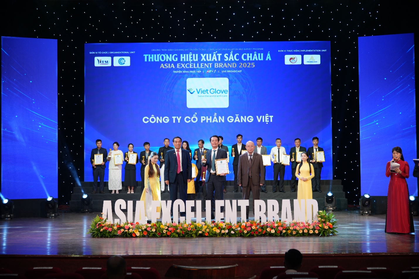 Găng Việt: Tiên phong dẫn lối phát triển ngành công nghiệp găng tay Việt- Ảnh 1. Găng Việt: Tiên phong dẫn lối phát triển ngành công nghiệp găng tay Việt- Ảnh 1.