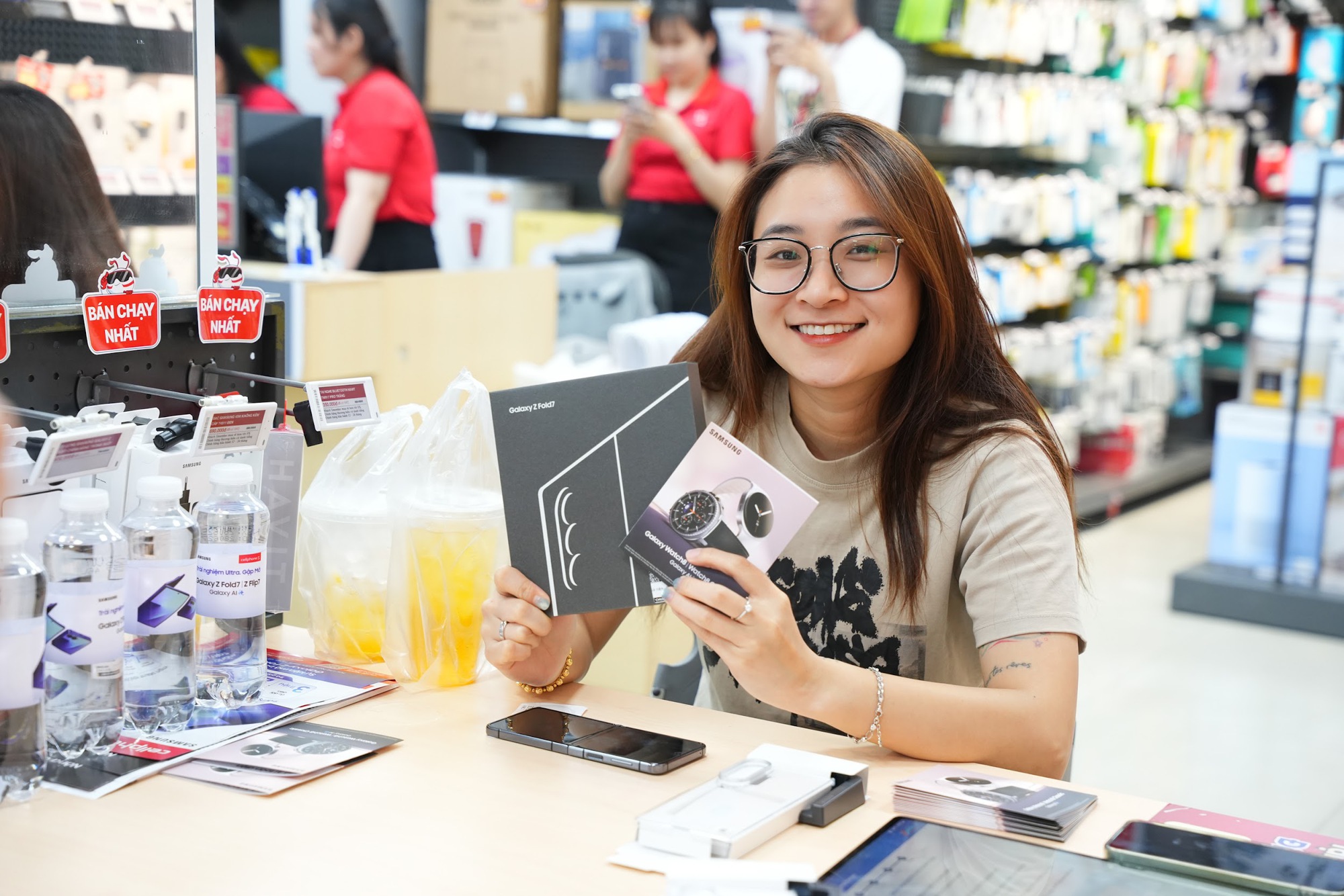 CellphoneS mở bán Galaxy Z Fold7 Flip7, ưu đãi 5 triệu kèm nhiều quà tặng- Ảnh 1.