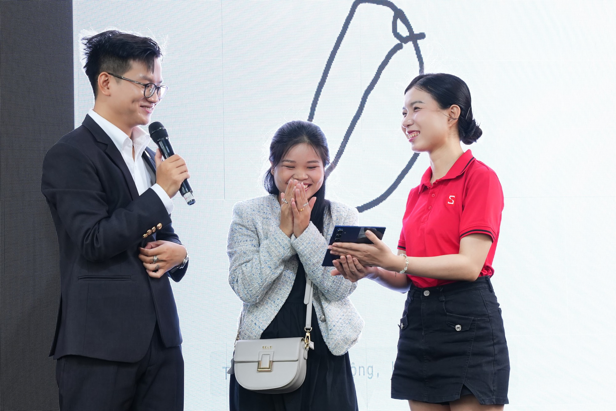 CellphoneS mở bán Galaxy Z Fold7 Flip7, ưu đãi 5 triệu kèm nhiều quà tặng- Ảnh 3.