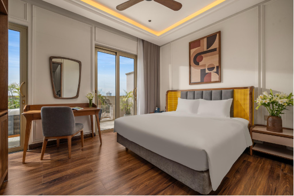 Regal Legend Đồng Hới kín phòng, giá thuê lên đến 90 triệu/tháng nhờ sức hút biển - Ảnh 2.