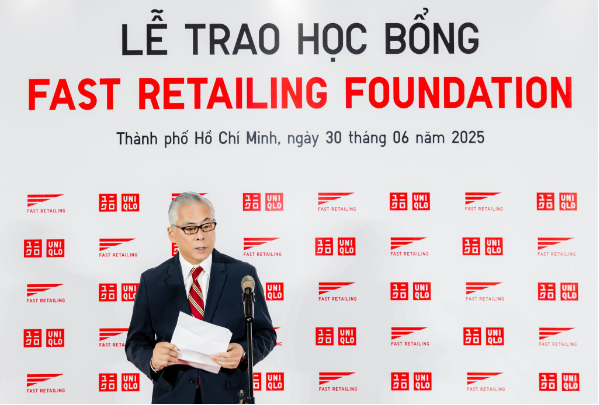 12 học sinh nhận học bổng toàn phần du học Nhật Bản từ Quỹ Fast Retailing - Ảnh 3. 12 học sinh nhận học bổng toàn phần du học Nhật Bản từ Quỹ Fast Retailing - Ảnh 3.