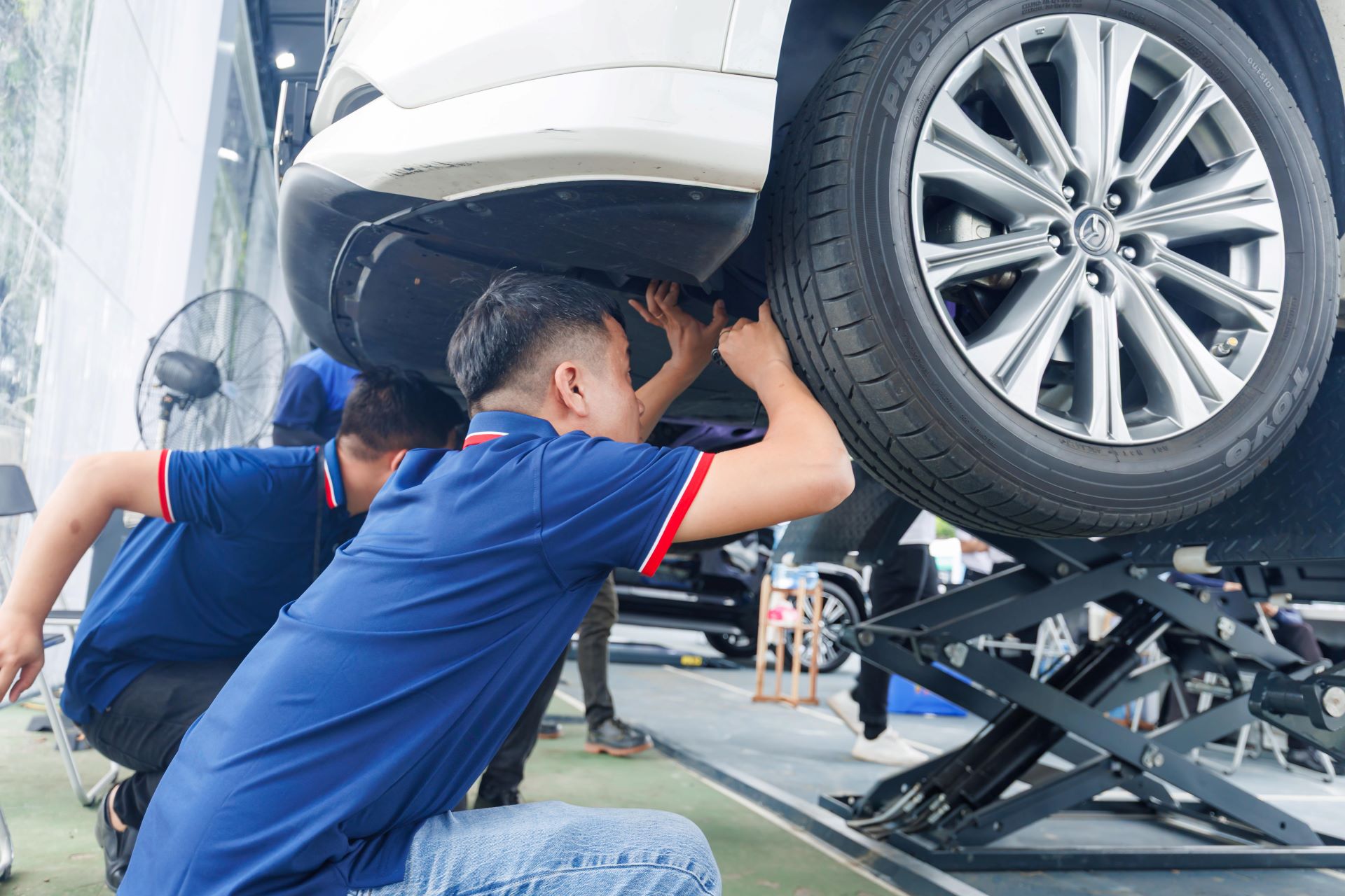 Bác tài TP.HCM lên đời xe xanh quá dễ dàng tại “Ngày hội xanh” - Ảnh 6. Bác tài TP.HCM lên đời xe xanh quá dễ dàng tại “Ngày hội xanh” - Ảnh 6.
