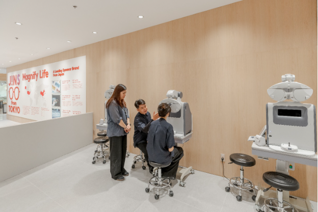 Thương hiệu mắt kính JINS chính thức có mặt tại Sài Gòn Centre- Ảnh 3.