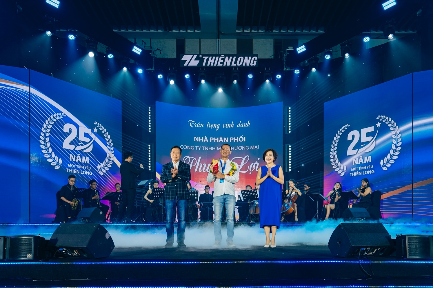 Thiên Long và 1.000 Khách hàng “Vượt sóng vươn tầm - Kết nối thành công” tại Đà Nẵng- Ảnh 2. Thiên Long và 1.000 Khách hàng “Vượt sóng vươn tầm - Kết nối thành công” tại Đà Nẵng- Ảnh 2.