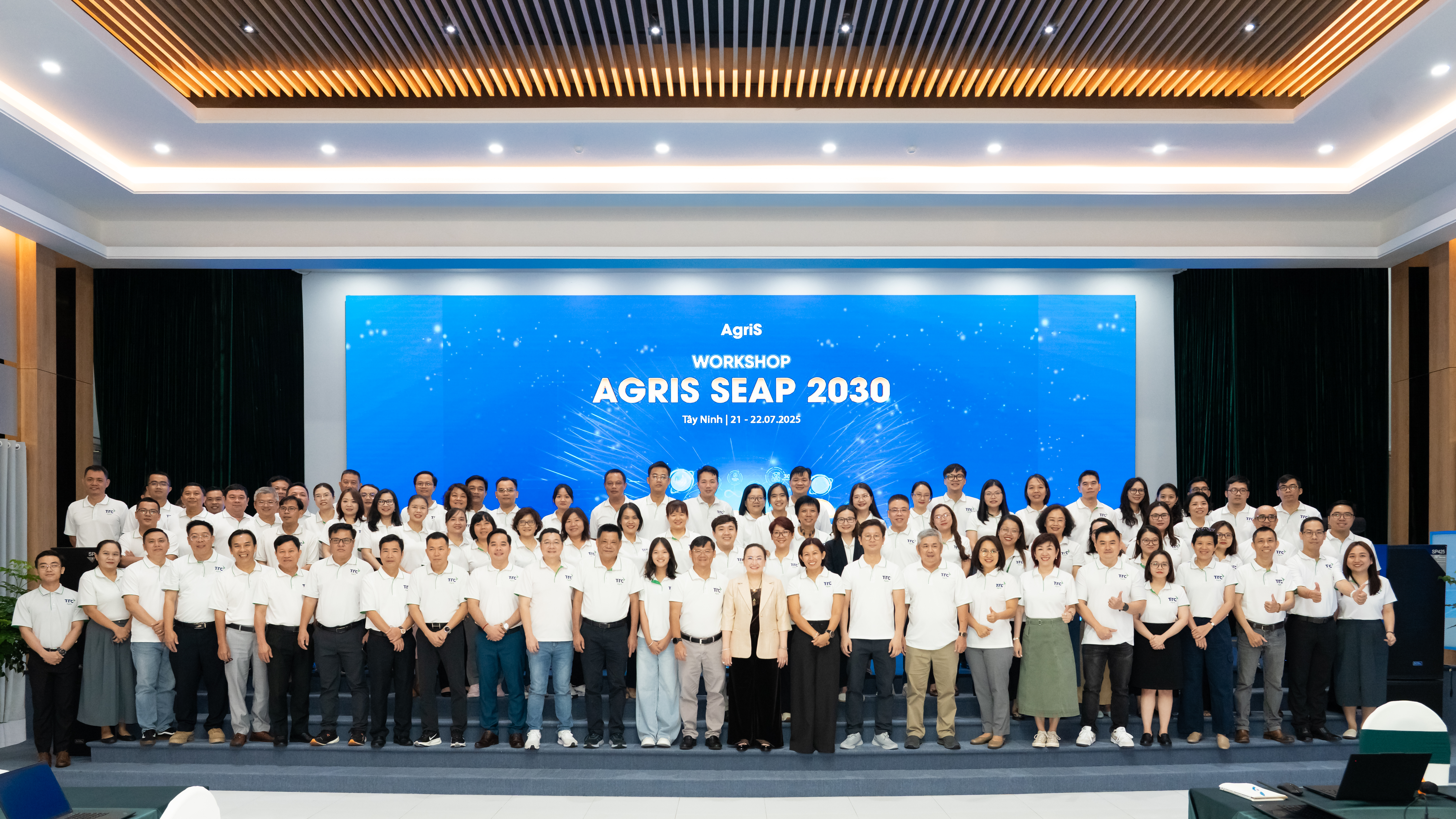 Agris kiện toàn sức mạnh lãnh đạo, sẵn sàng giai đoạn bứt phá 2025 - 2030- Ảnh 3. Agris kiện toàn sức mạnh lãnh đạo, sẵn sàng giai đoạn bứt phá 2025 - 2030- Ảnh 3.