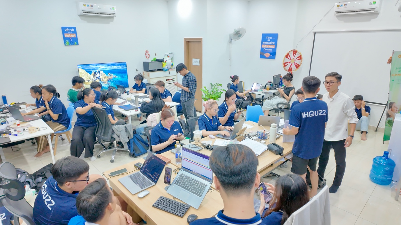 iHouzz chốt hàng trăm đơn thuê căn hộ trong 3 giờ livestream - Ảnh 2.