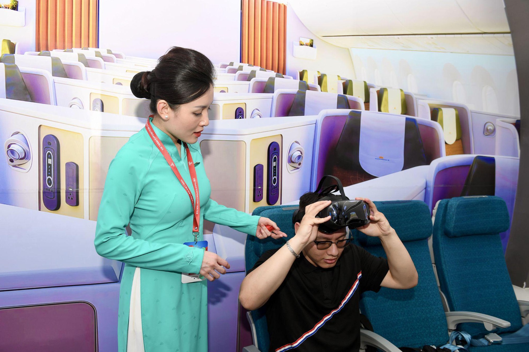 Dấu ấn Vietnam Airlines tại Triển lãm Thành tựu đất nước- Ảnh 8. Dấu ấn Vietnam Airlines tại Triển lãm Thành tựu đất nước- Ảnh 8.