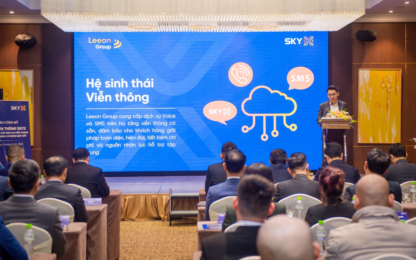 Mạng viễn thông số SkyX của Leeon Group ra mắt X-Phone- Ảnh 1. Mạng viễn thông số SkyX của Leeon Group ra mắt X-Phone- Ảnh 1.