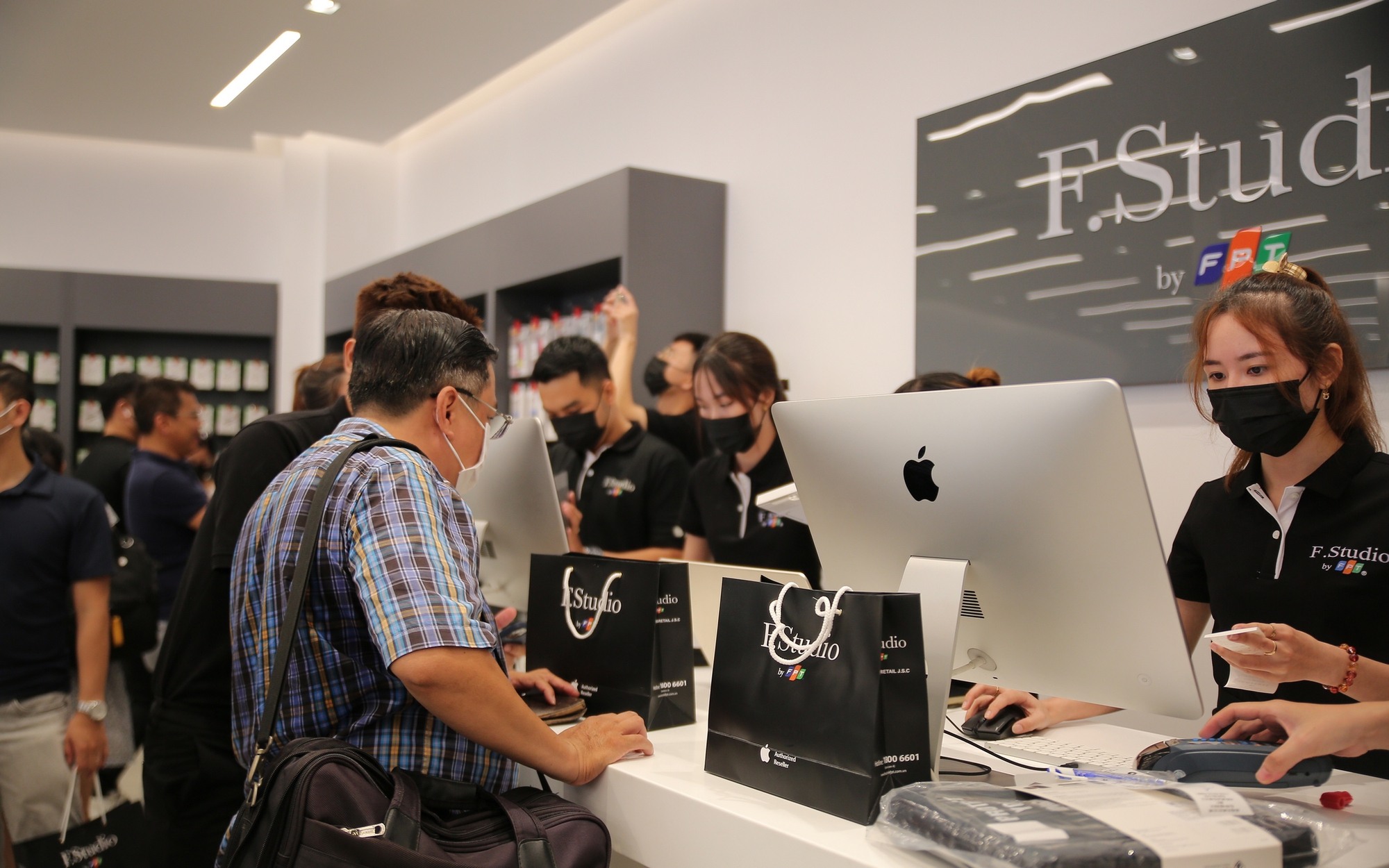 FPT Shop và F.Studio nhận đặt cọc iPhone 17, iPhone Air với mức trợ giá đến 4.500.000 đồng