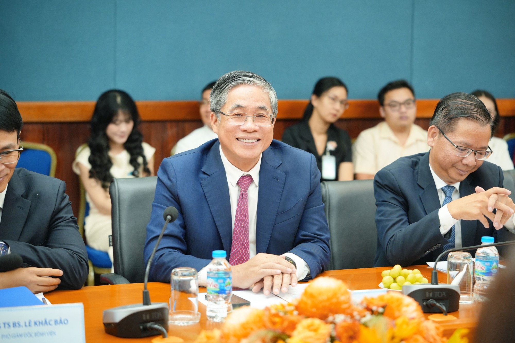 Long Châu hợp tác chiến lược toàn diện cùng Bệnh viện Đại học Y Dược Thành phố Hồ Chí Minh- Ảnh 3. Long Châu hợp tác chiến lược toàn diện cùng Bệnh viện Đại học Y Dược Thành phố Hồ Chí Minh- Ảnh 3.