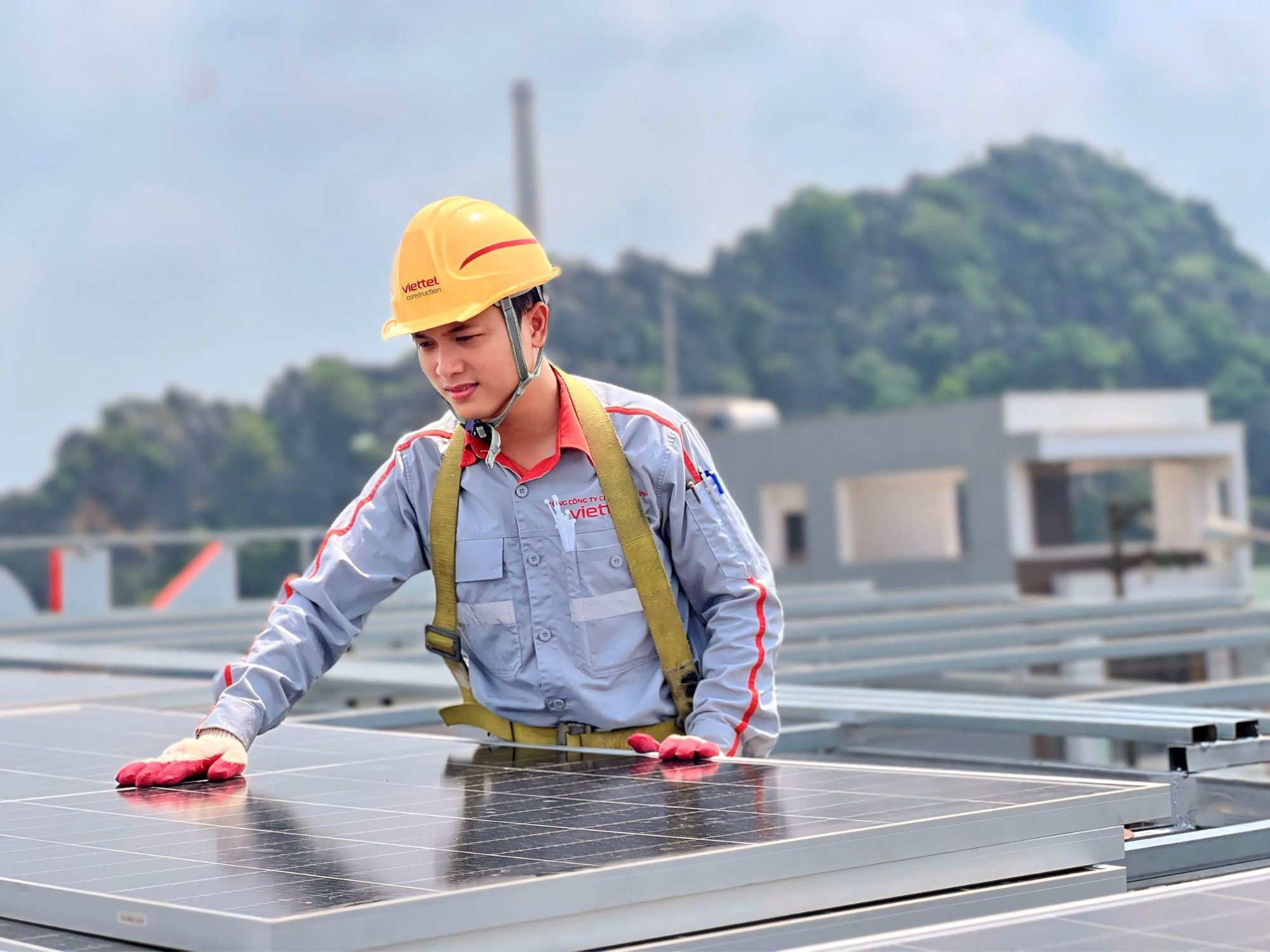 Viettel Construction - Đơn vị triển khai hệ thống năng lượng mặt trời uy tín- Ảnh 2.