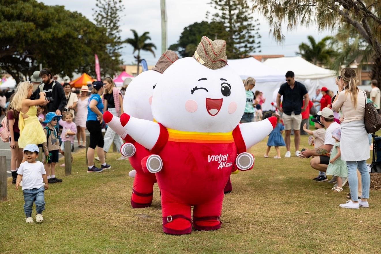 Hàng chục nghìn du khách Australia mãn nhãn cùng lễ hội diều và ưu đãi bay 0 đồng từ Vietjet - Ảnh 2.