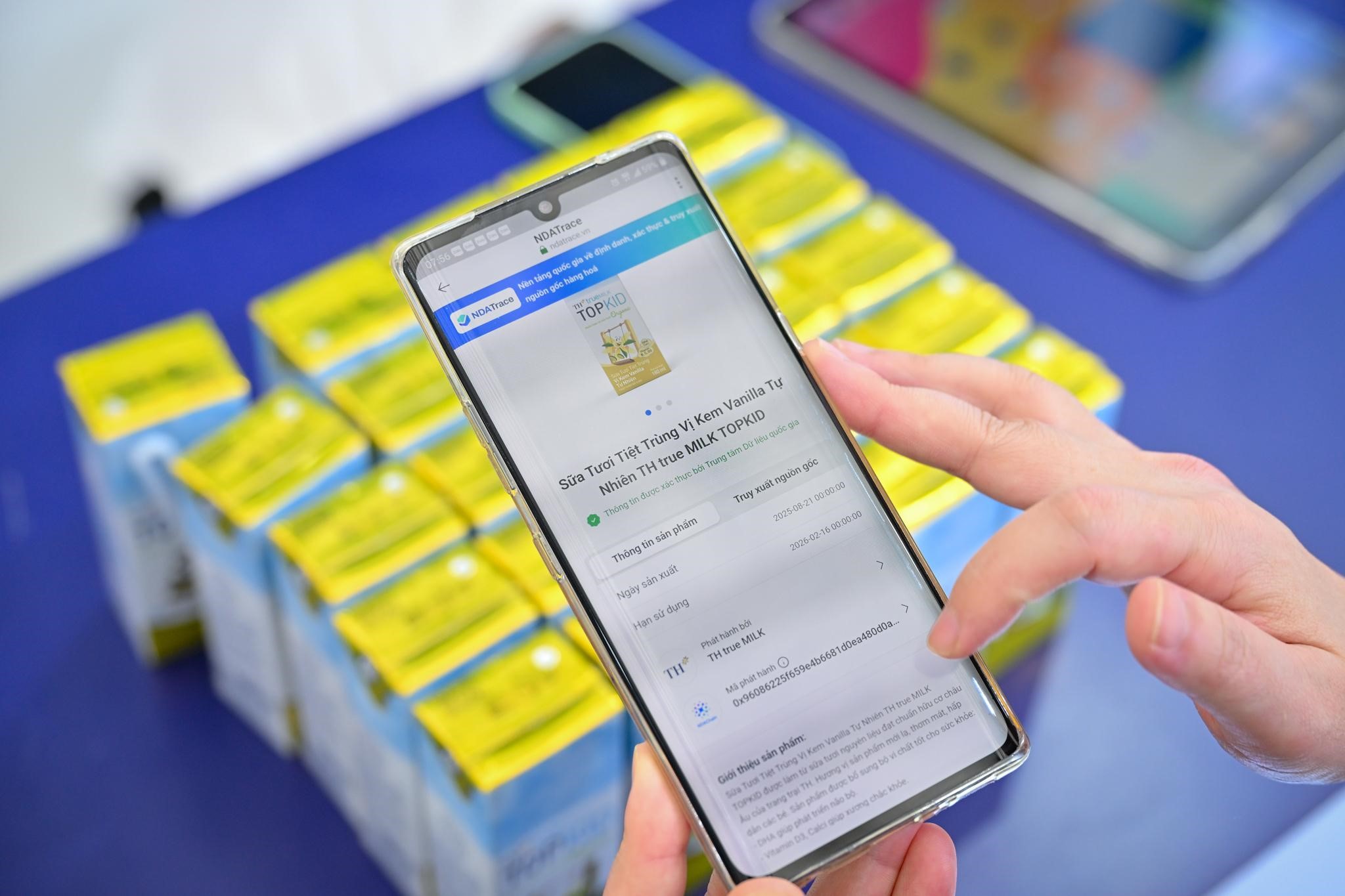 Mã QR truy xuất nguồn gốc: Điểm nhấn công nghệ tại Khu trưng bày Khởi nghiệp Kiến quốc - Ảnh 5. Mã QR truy xuất nguồn gốc: Điểm nhấn công nghệ tại Khu trưng bày Khởi nghiệp Kiến quốc - Ảnh 5.