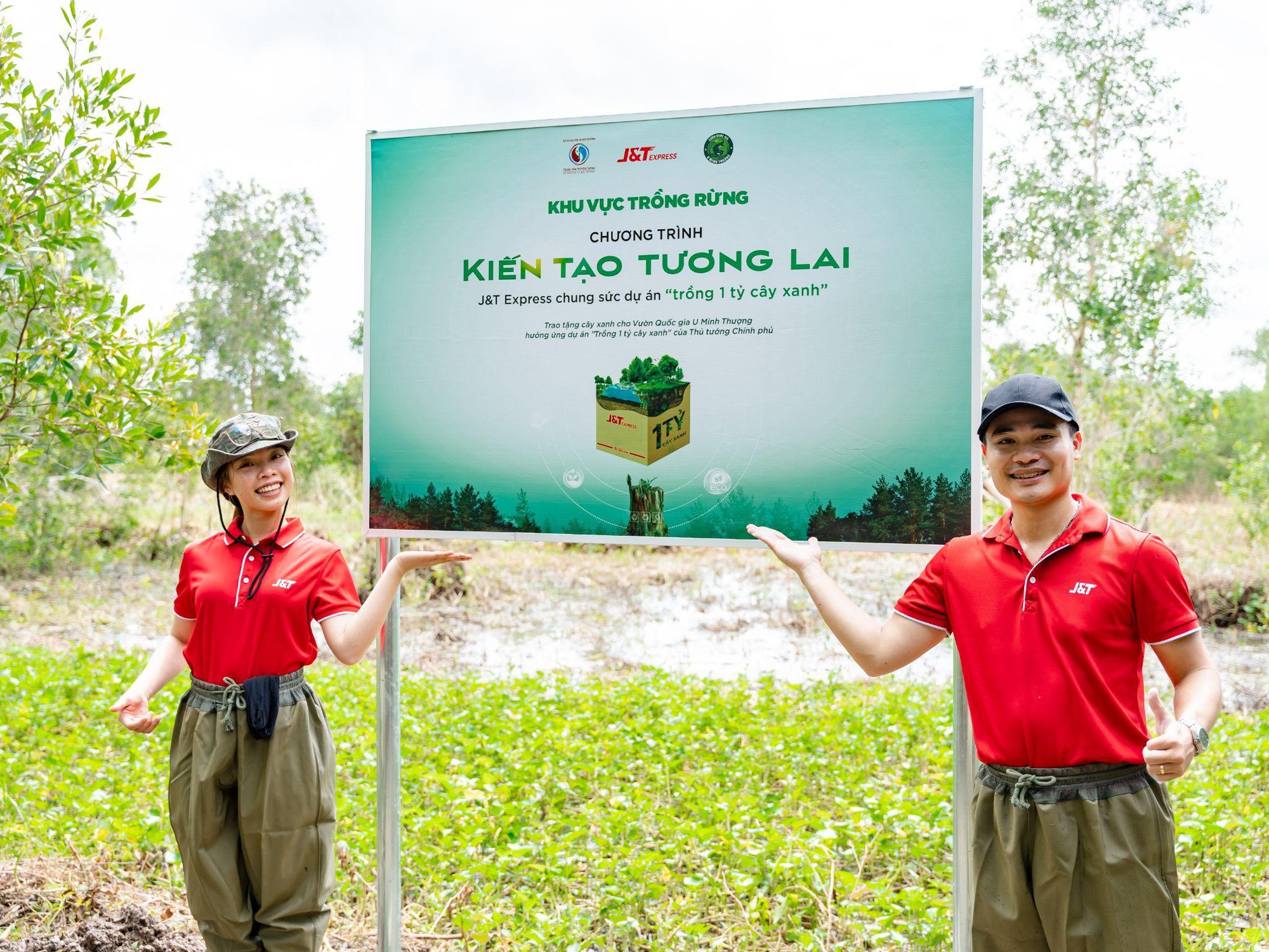 J&T Express nắm bắt cơ hội bứt phá, dùng công nghệ tạo ra chuẩn mực mới “Giao đúng giờ - Nhận chu toàn”- Ảnh 1. J&T Express nắm bắt cơ hội bứt phá, dùng công nghệ tạo ra chuẩn mực mới “Giao đúng giờ - Nhận chu toàn”- Ảnh 1.