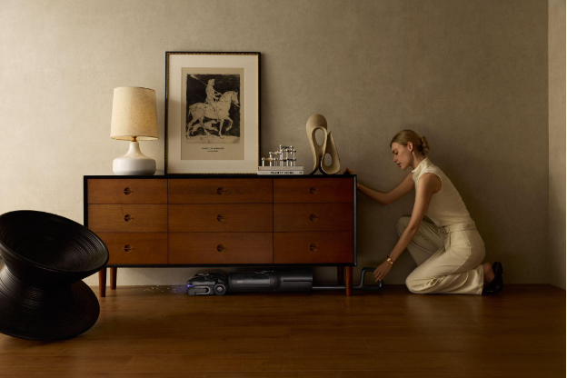 Dọn nhà ngày Tết: Robot hút bụi hay máy hút bụi cầm tay tiện hơn? - Ảnh 1.