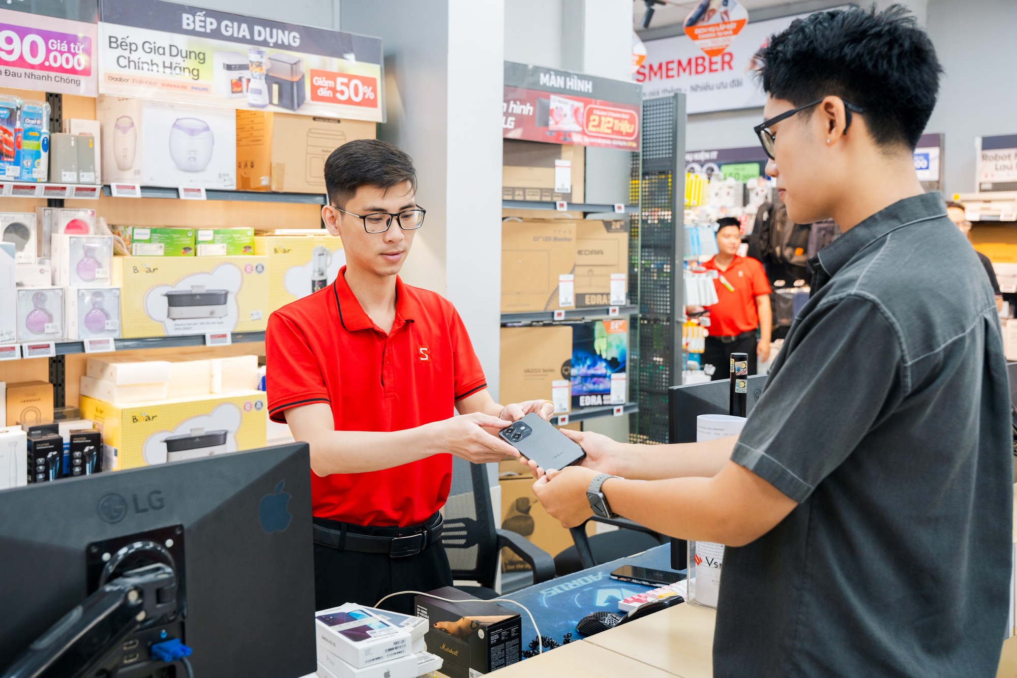 Sắm Oppo Reno15 Series Đón Tết, Nhận Gói Quà Đến 4 Triệu - Ảnh 2. Sắm Oppo Reno15 Series Đón Tết, Nhận Gói Quà Đến 4 Triệu - Ảnh 2.