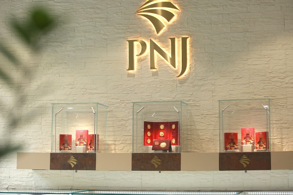 Vàng trang sức dần thay thế vàng miếng trong mùa sắm Tết- Ảnh 2.