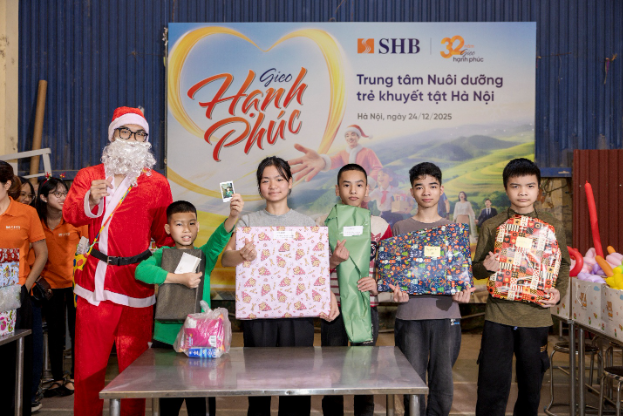 &ldquo;Chị ơi, em ngoan rồi&rdquo; v&agrave; niềm vui của những em b&eacute; đặc biệt - Ảnh 8.