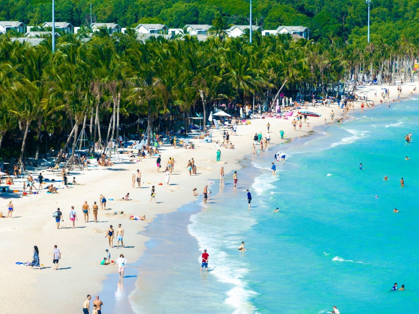 Phú Quốc: Từ hòn đảo biệt lập đến đô thị mang tầm vóc toàn cầu- Ảnh 1. Phú Quốc: Từ hòn đảo biệt lập đến đô thị mang tầm vóc toàn cầu- Ảnh 1.