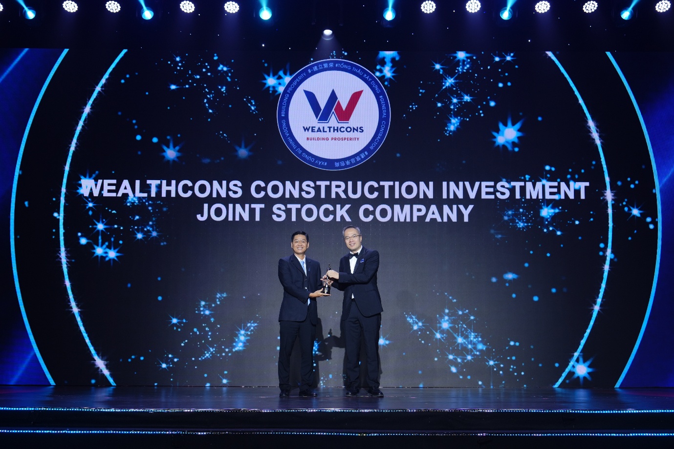 Wealthcons Được Vinh Danh Trong Top 500 Doanh Nghiệp Tư Nhân Lớn Nhất Việt Nam- Ảnh 1.