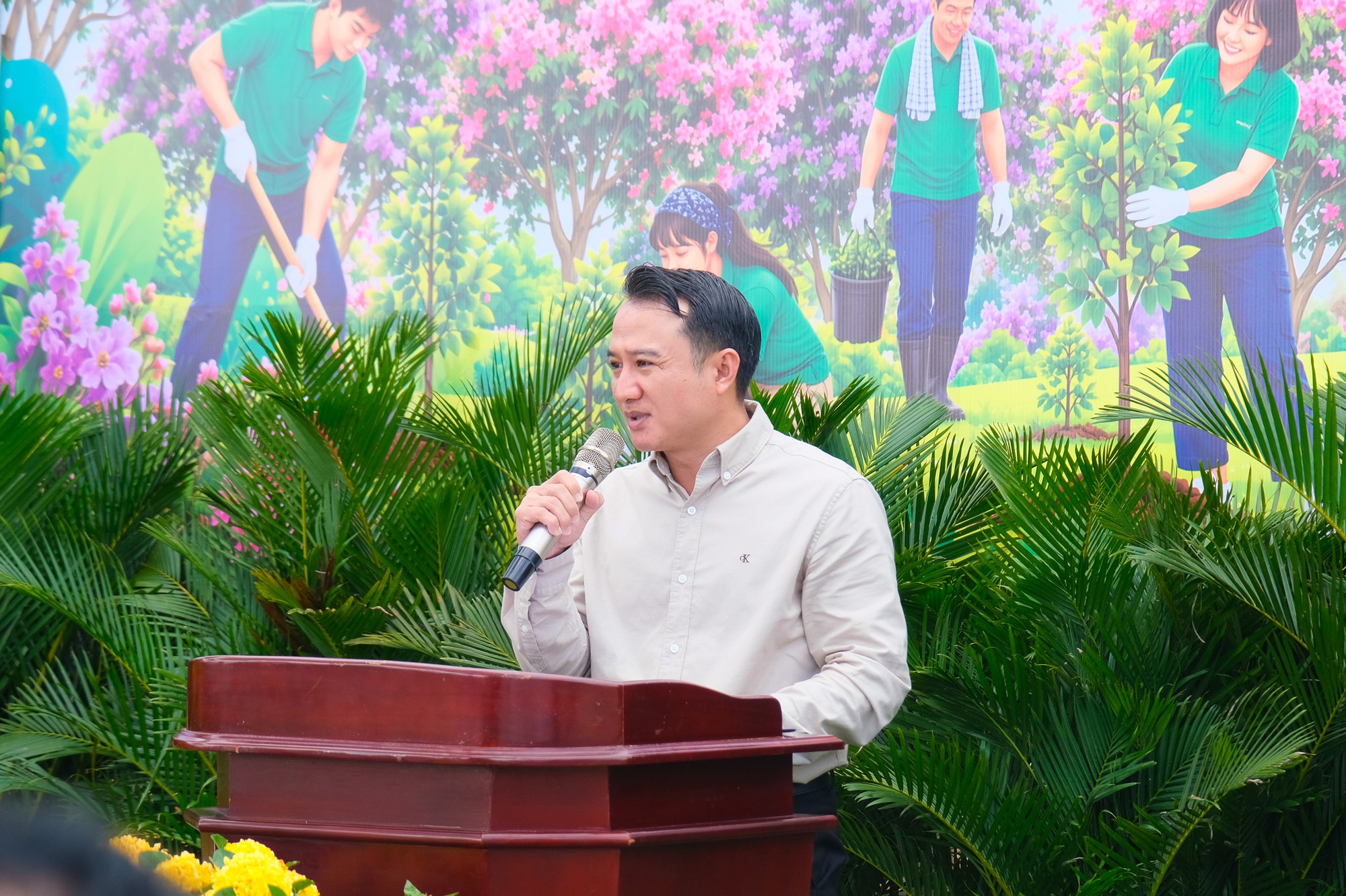 Rồng Việt bàn giao vườn cây bằng lăng 3 ha, nhận bằng khen của tỉnh Lâm Đồng- Ảnh 3.
