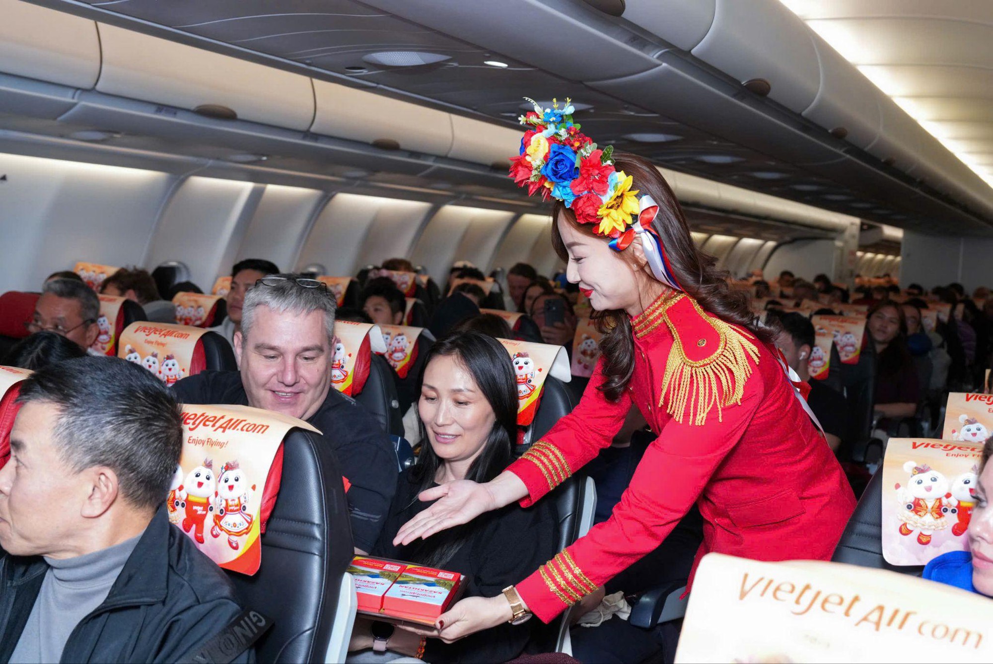 Khai trương đường bay đến Almaty và Praha, Vietjet mở thêm kết nối giữa Việt Nam và thế giới- Ảnh 4. Khai trương đường bay đến Almaty và Praha, Vietjet mở thêm kết nối giữa Việt Nam và thế giới- Ảnh 4.