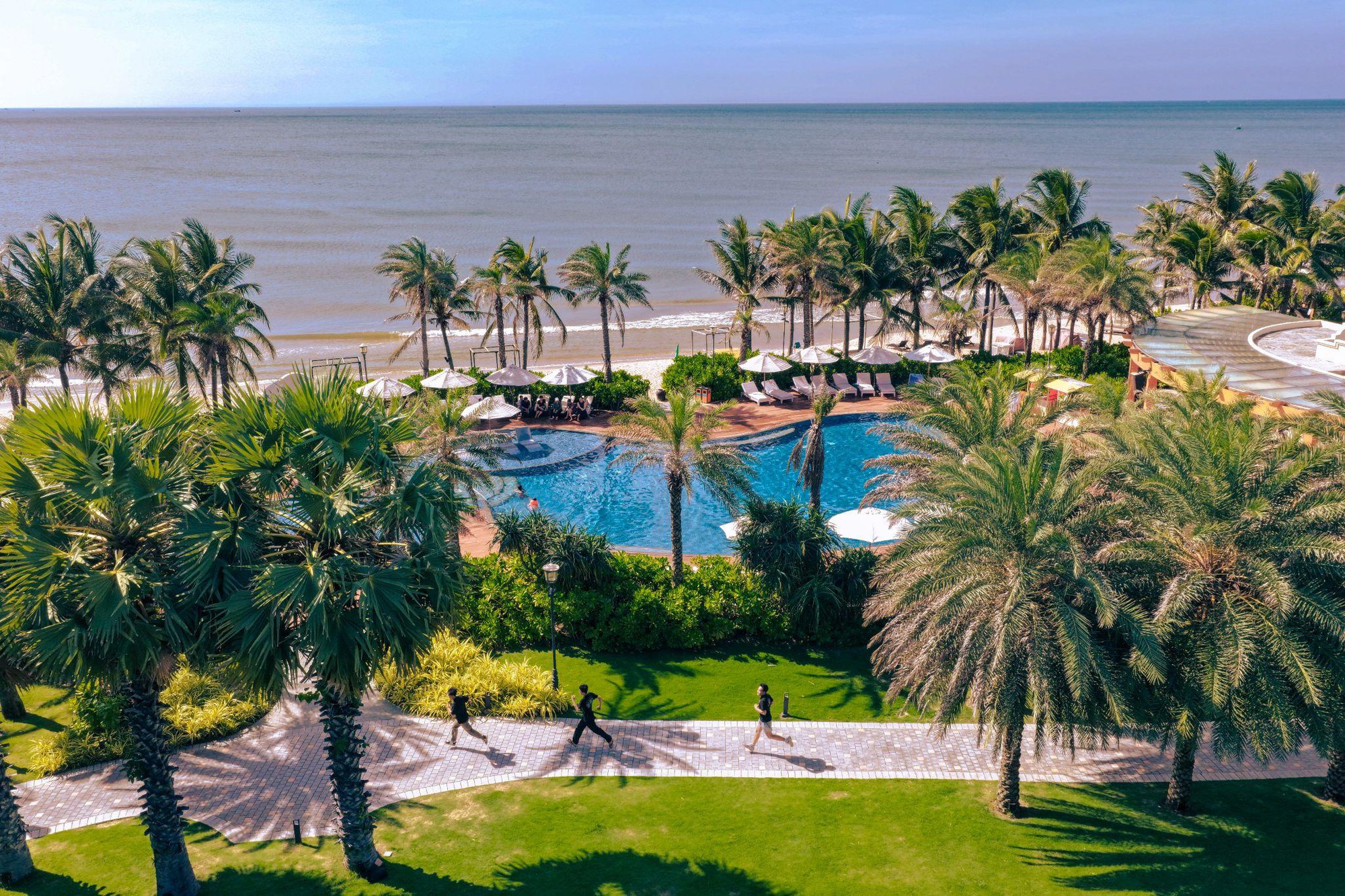 Gallery - ‏Cùng Radisson Hotel Group tôn vinh cảnh sắc Việt Nam qua hành trình xuyên Việt‏ - image 1