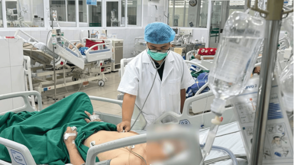 ‏TP.HCM: Ca viêm hô hấp tăng 64% trong một tuần, cảnh báo bùng dịch cúm A‏ - Ảnh 2.
