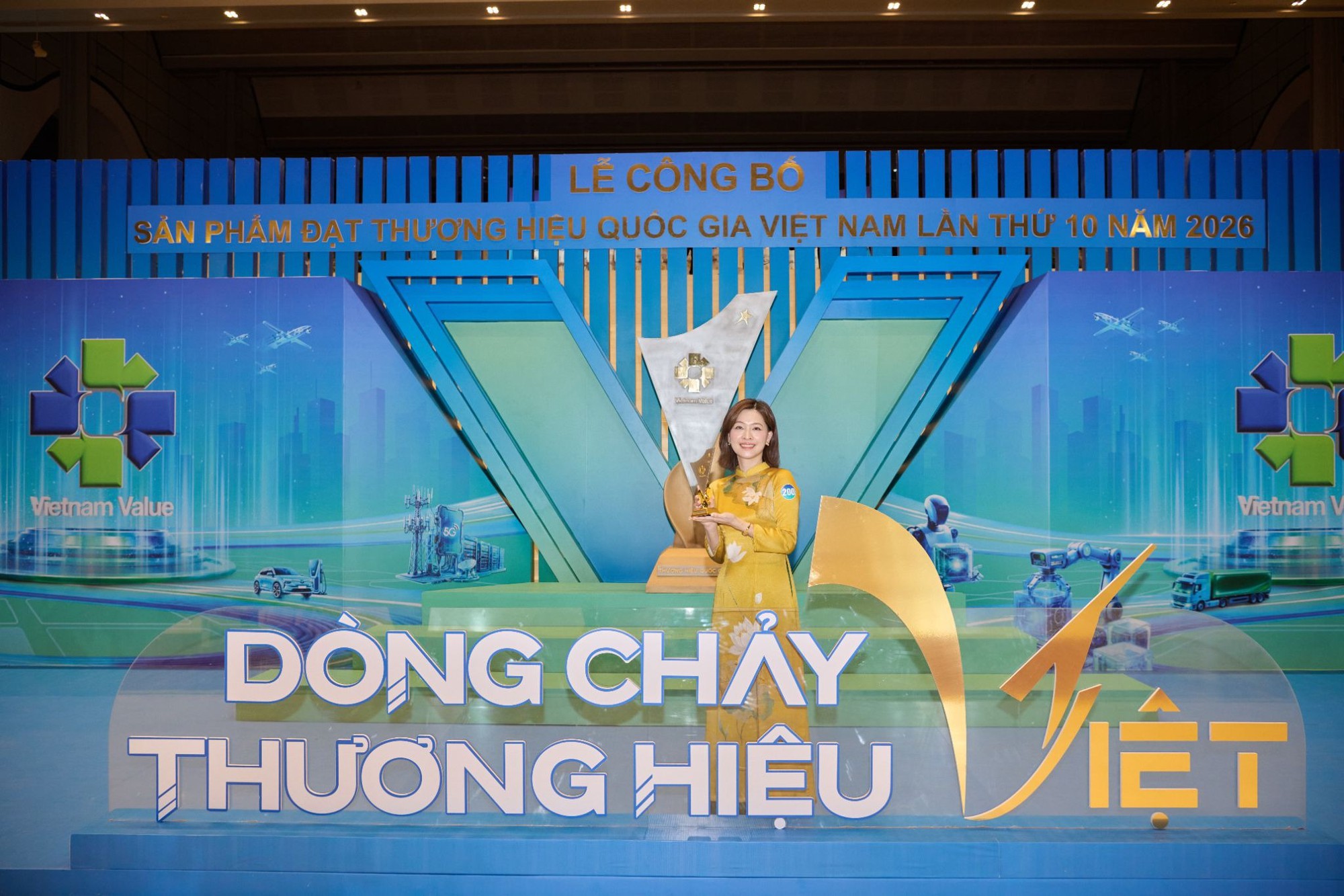 Từ dấu mốc Thương hiệu Quốc gia đến khát vọng nâng tầm ‘chất sống Việt’ của Dược phẩm Hoa Linh- Ảnh 1. Từ dấu mốc Thương hiệu Quốc gia đến khát vọng nâng tầm ‘chất sống Việt’ của Dược phẩm Hoa Linh- Ảnh 1.