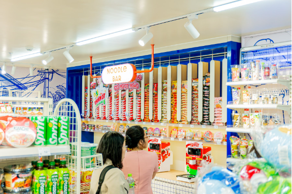 Thị trường cửa h&agrave;ng tiện lợi Việt Nam đ&oacute;n một thương hiệu mang bản sắc Việt - Ảnh 3.