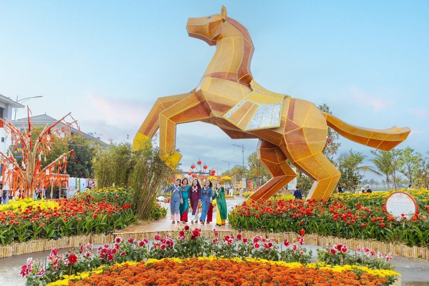 Lần đầu tiên có đường hoa Tết tại Hoàng thành Thăng Long- Ảnh 7.