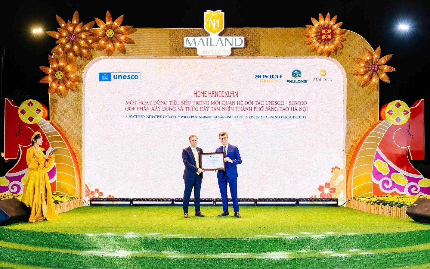 Lần đầu tiên có đường hoa Tết tại Hoàng thành Thăng Long- Ảnh 8.