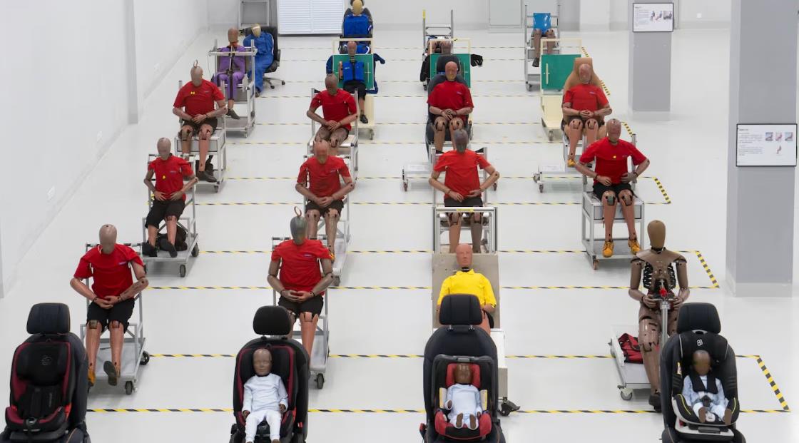 Vì sao một hãng xe lại xây trung tâm an toàn khổng lồ và tự phóng vệ tinh?- Ảnh 2.